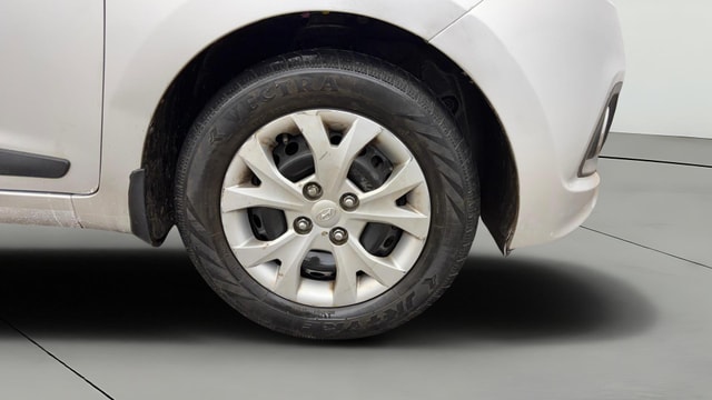 View Hyundai Grand i10 Image 39 Used Hyundai Grand i10 Image 39