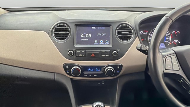 View Hyundai Grand i10 Image 17 Used Hyundai Grand i10 Image 17