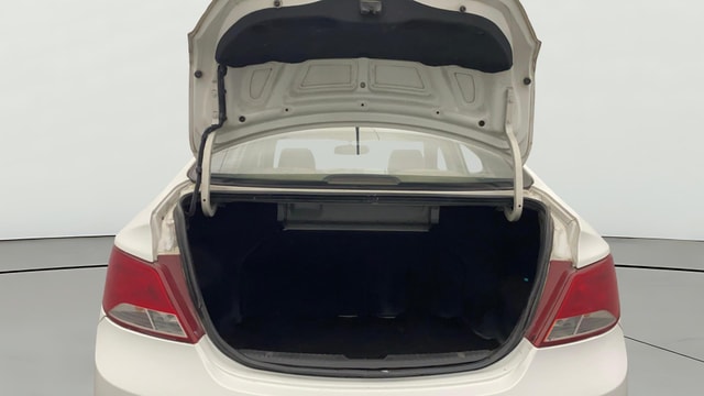 View Hyundai Verna Image 37 Used Hyundai Verna Image 37