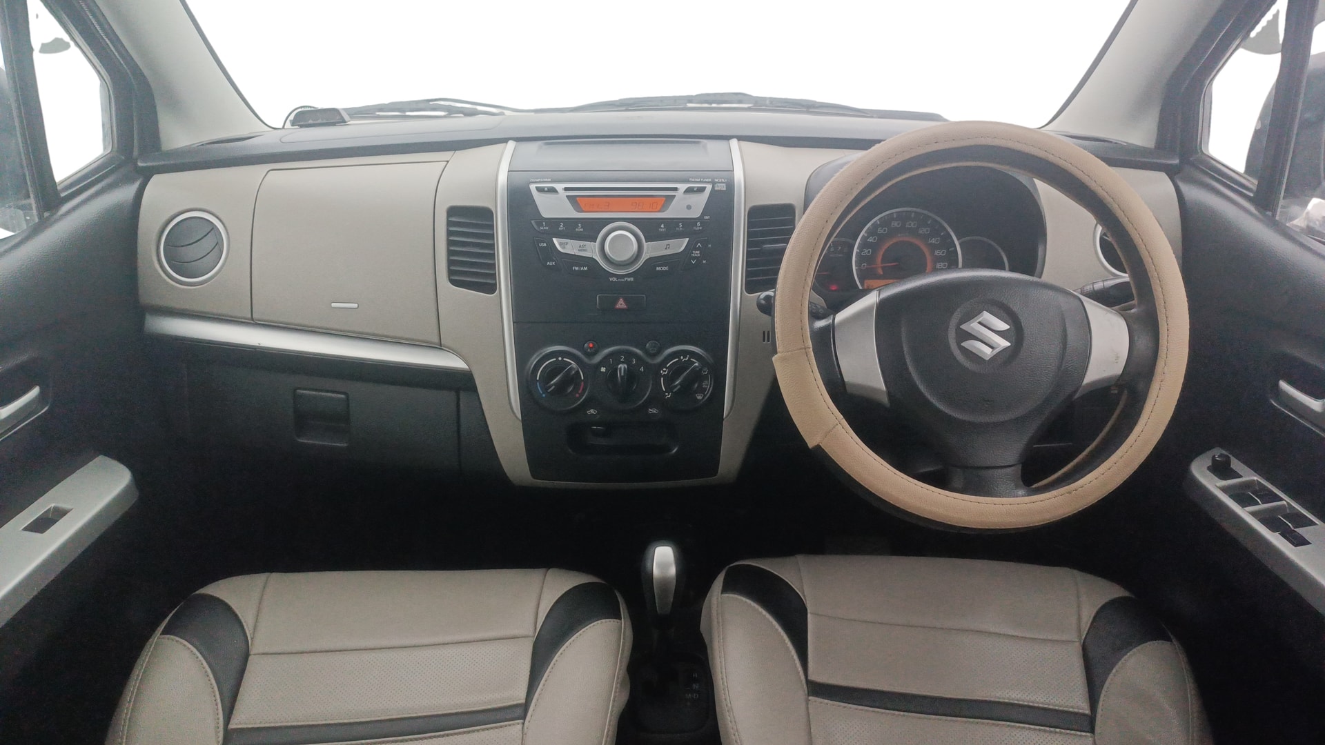 View 2016 Maruti Suzuki 1000 Base Variant Image 15 Used 2016 Maruti Suzuki 1000 Base Variant Image 15