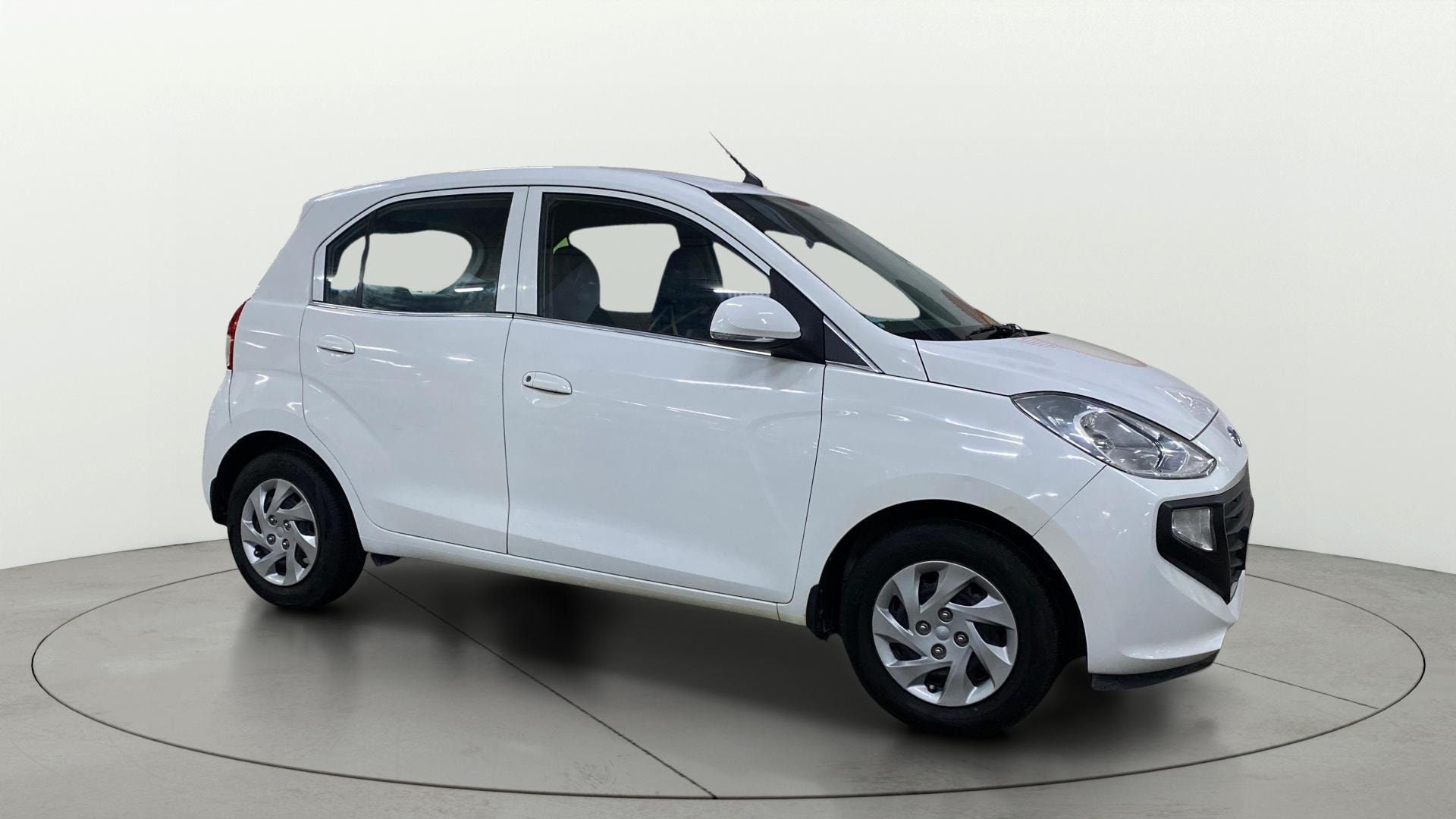 View 2019 Hyundai New Santro D-Lite Petrol Image 35 Used 2019 Hyundai New Santro D-Lite Petrol Image 35