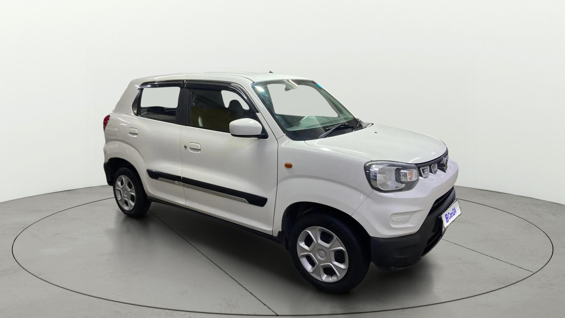 View 2022 Maruti Suzuki 1000 Base Variant Image 35 Used 2022 Maruti Suzuki 1000 Base Variant Image 35
