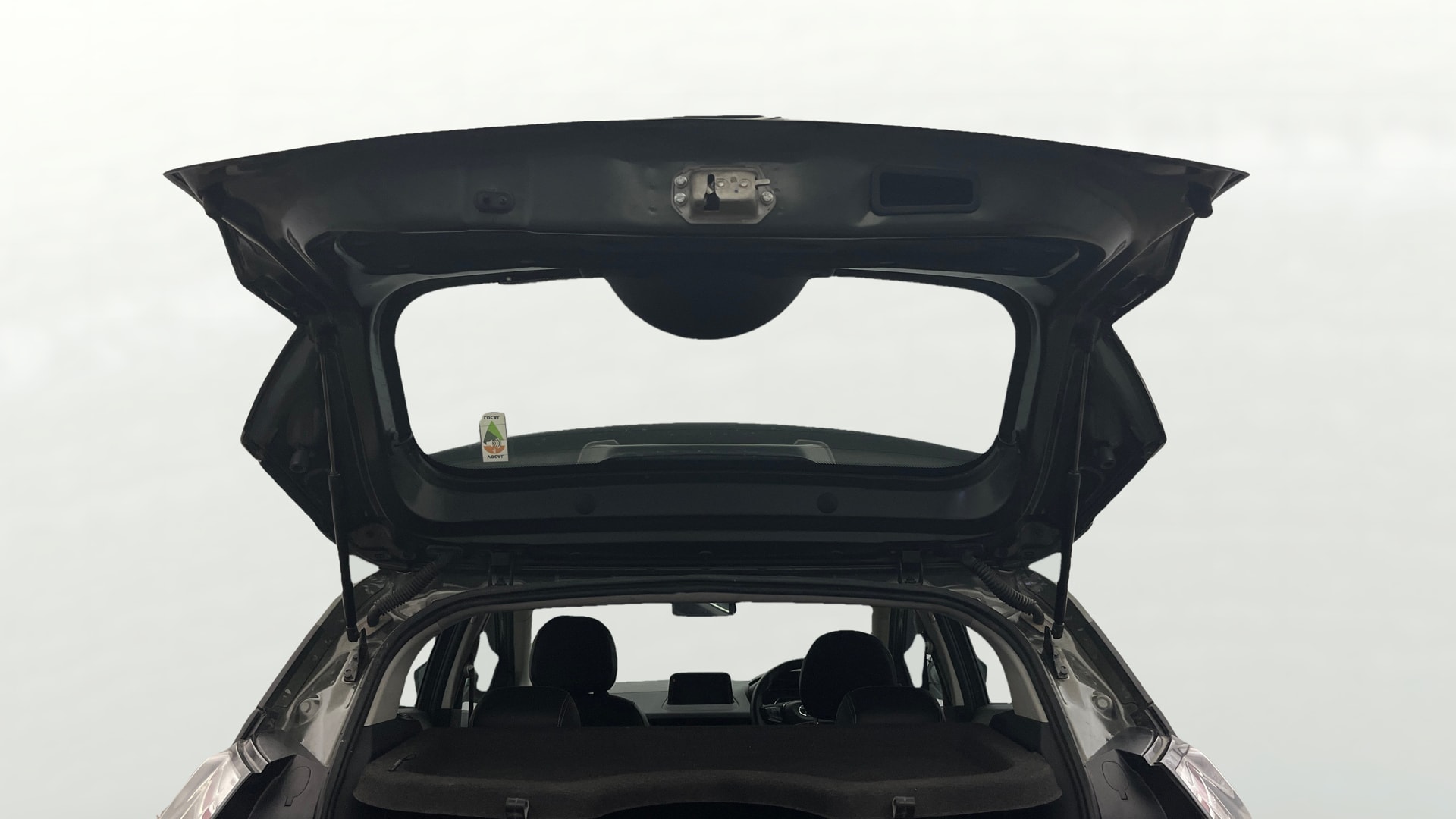View 2022 Tata Nexon Revotron XE Image 16 Used 2022 Tata Nexon Revotron XE Image 16