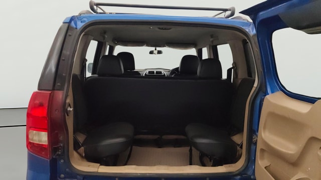 View Mahindra TUV300 Image 37 Used Mahindra TUV300 Image 37