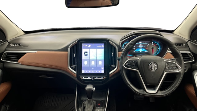 View MG Hector Plus Image 32 Used MG Hector Plus Image 32