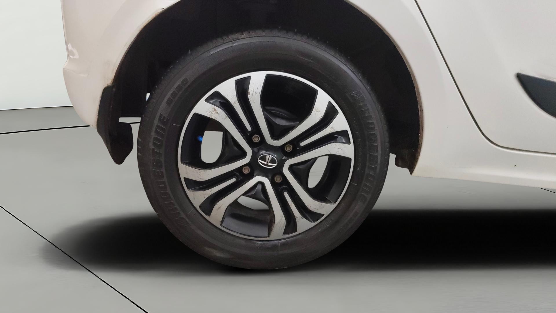 View 2019 Tata Tiago Revotorq XB Image 23 Used 2019 Tata Tiago Revotorq XB Image 23