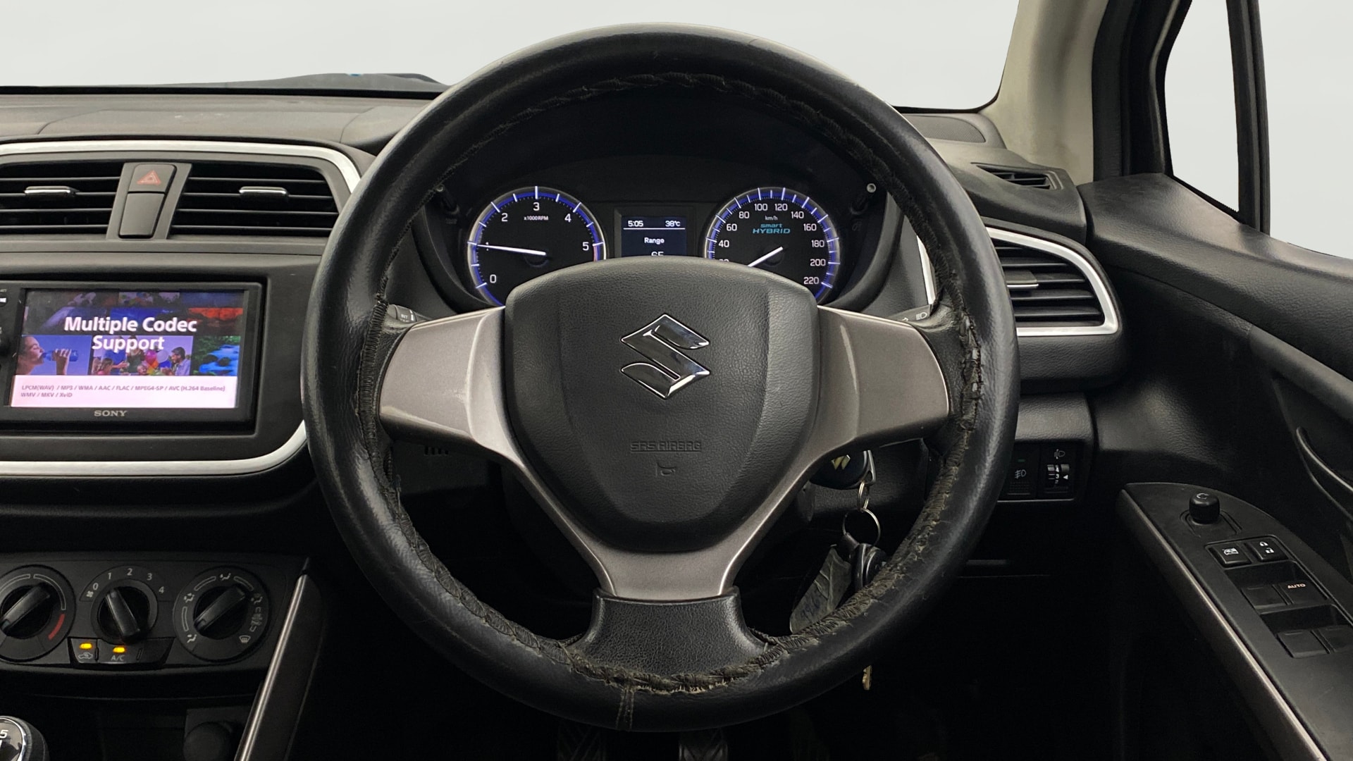 View 2019 Maruti Suzuki 1000 Base Variant Image 20 Used 2019 Maruti Suzuki 1000 Base Variant Image 20