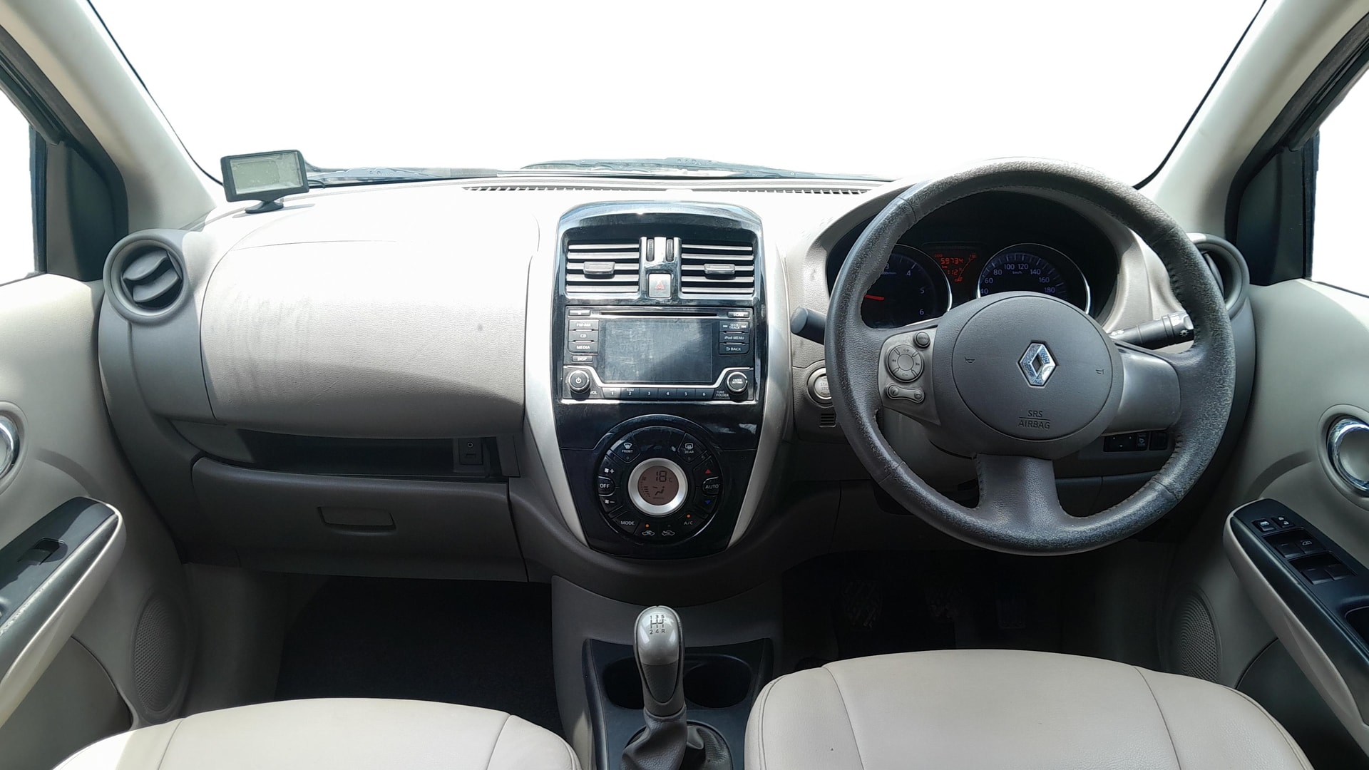 Used 2015 Renault Scala Used 2015 Renault Scala