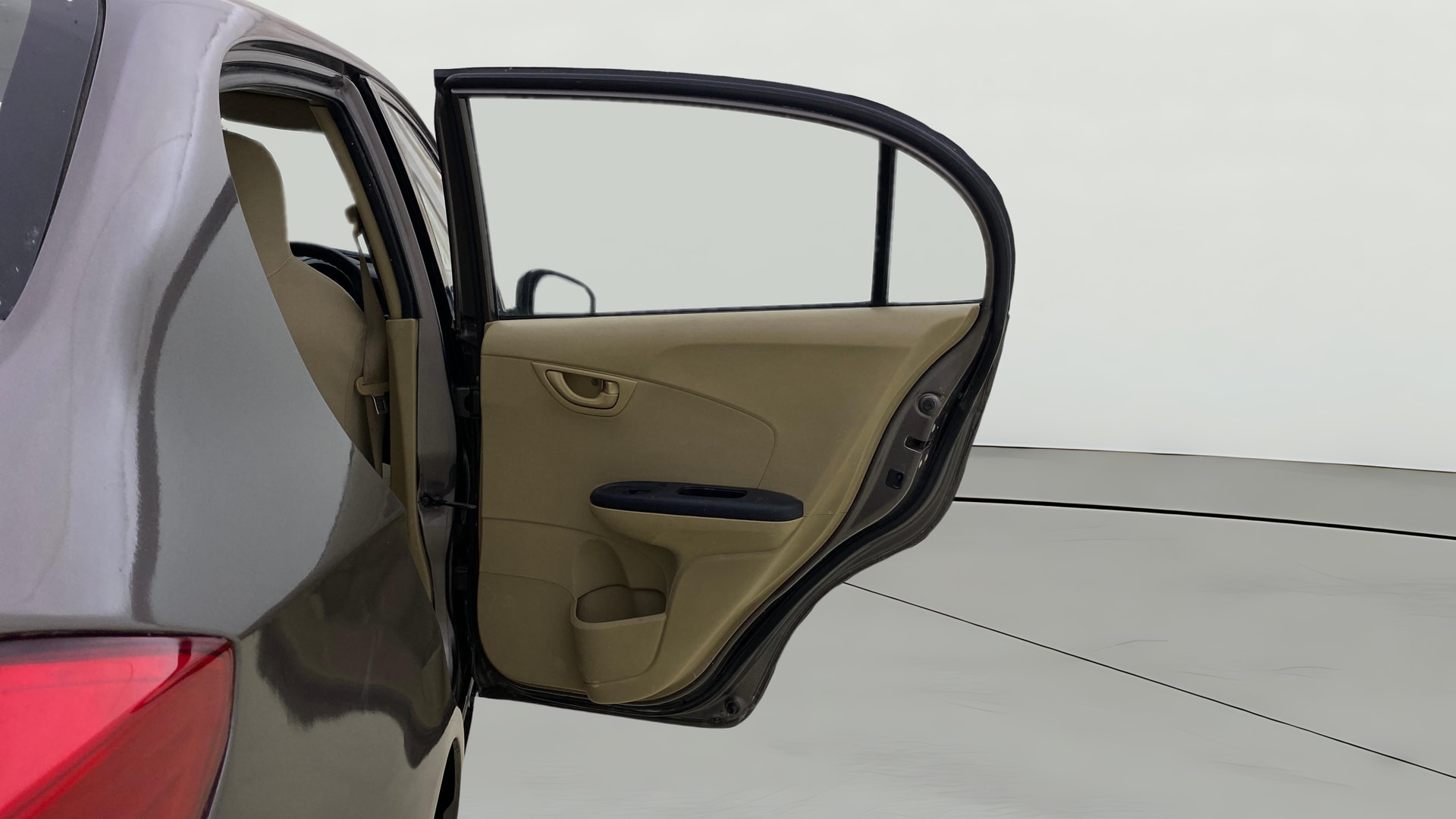 View 2014 Honda Amaze E MT Petrol BS IV Image 7 Used 2014 Honda Amaze E MT Petrol BS IV Image 7
