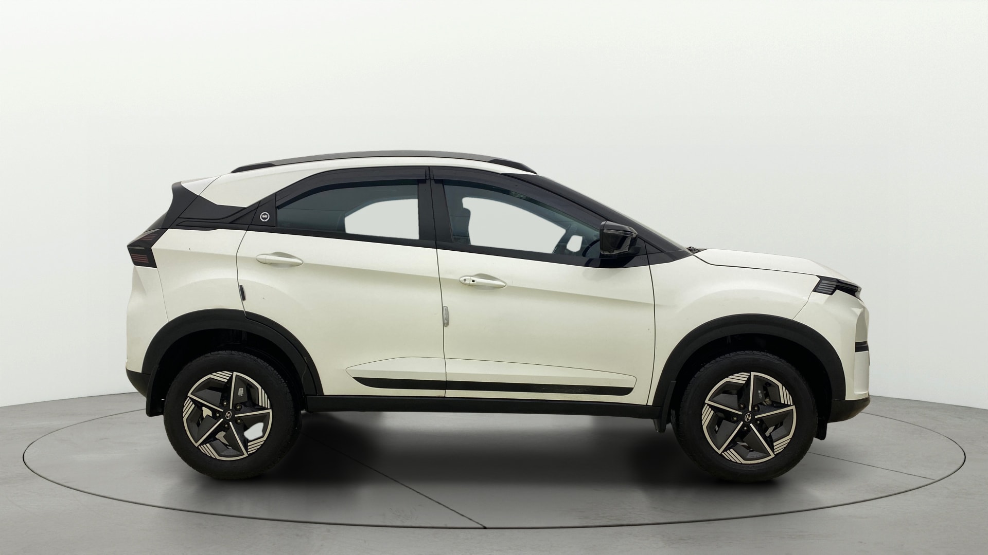 View 2024 Tata Nexon Revotron XE Image 8 Used 2024 Tata Nexon Revotron XE Image 8
