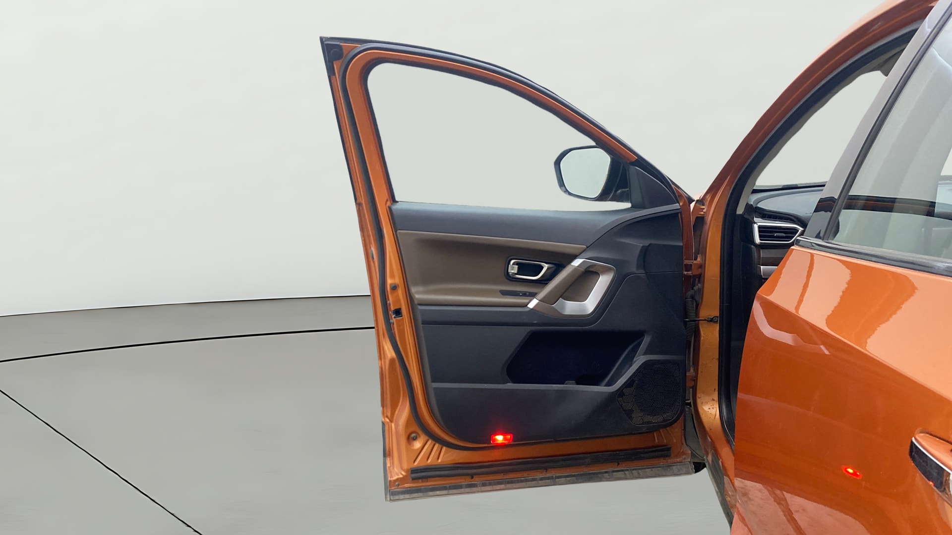 View 2019 Tata Harrier XE Image 32 Used 2019 Tata Harrier XE Image 32