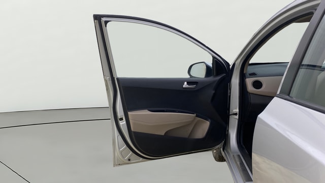 View Hyundai Xcent Image 30 Used Hyundai Xcent Image 30