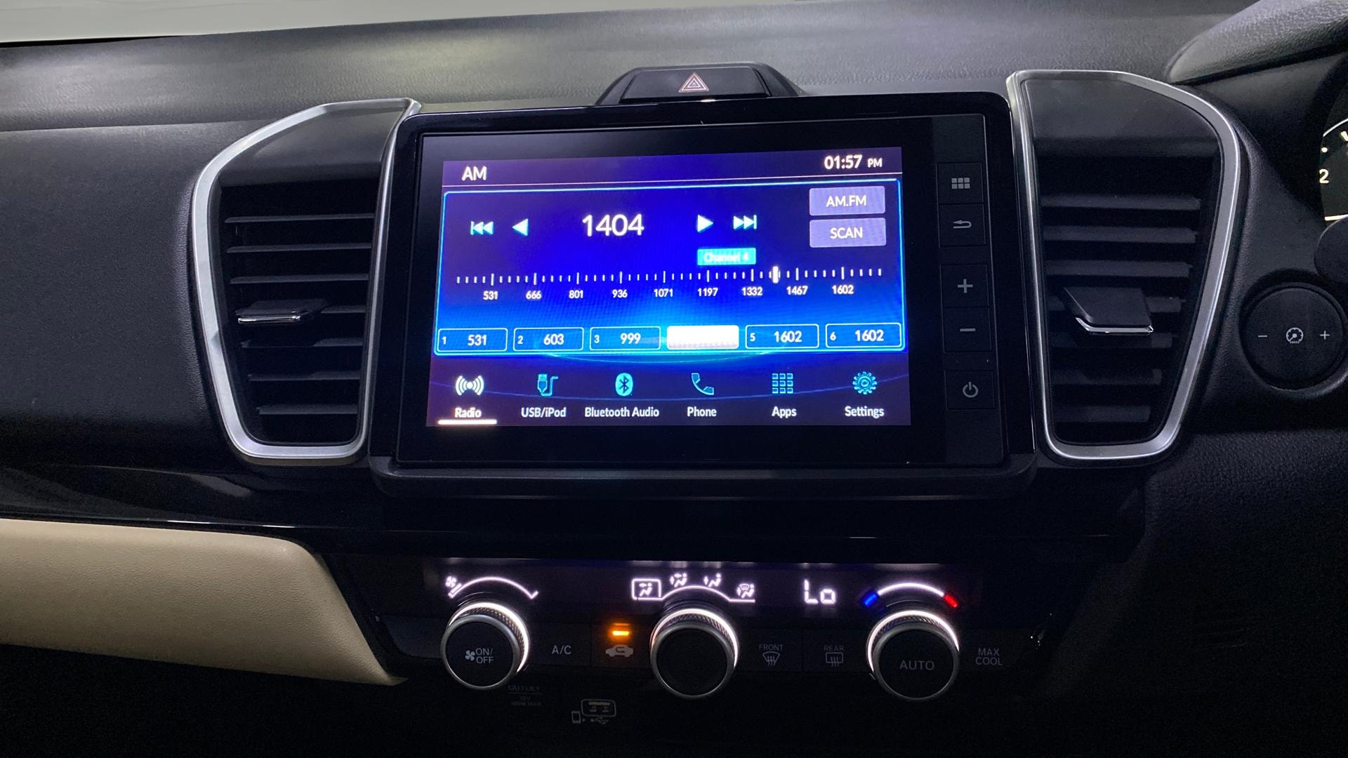 View 2024 Honda City ZX MT Diesel Anniversary Edition Image 32 Used 2024 Honda City ZX MT Diesel Anniversary Edition Image 32