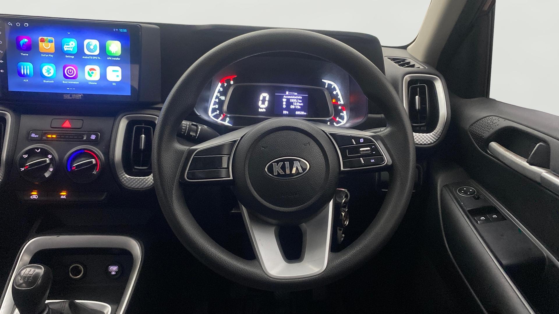 View 2021 Kia Sonet HTE Petrol Image 20 Used 2021 Kia Sonet HTE Petrol Image 20