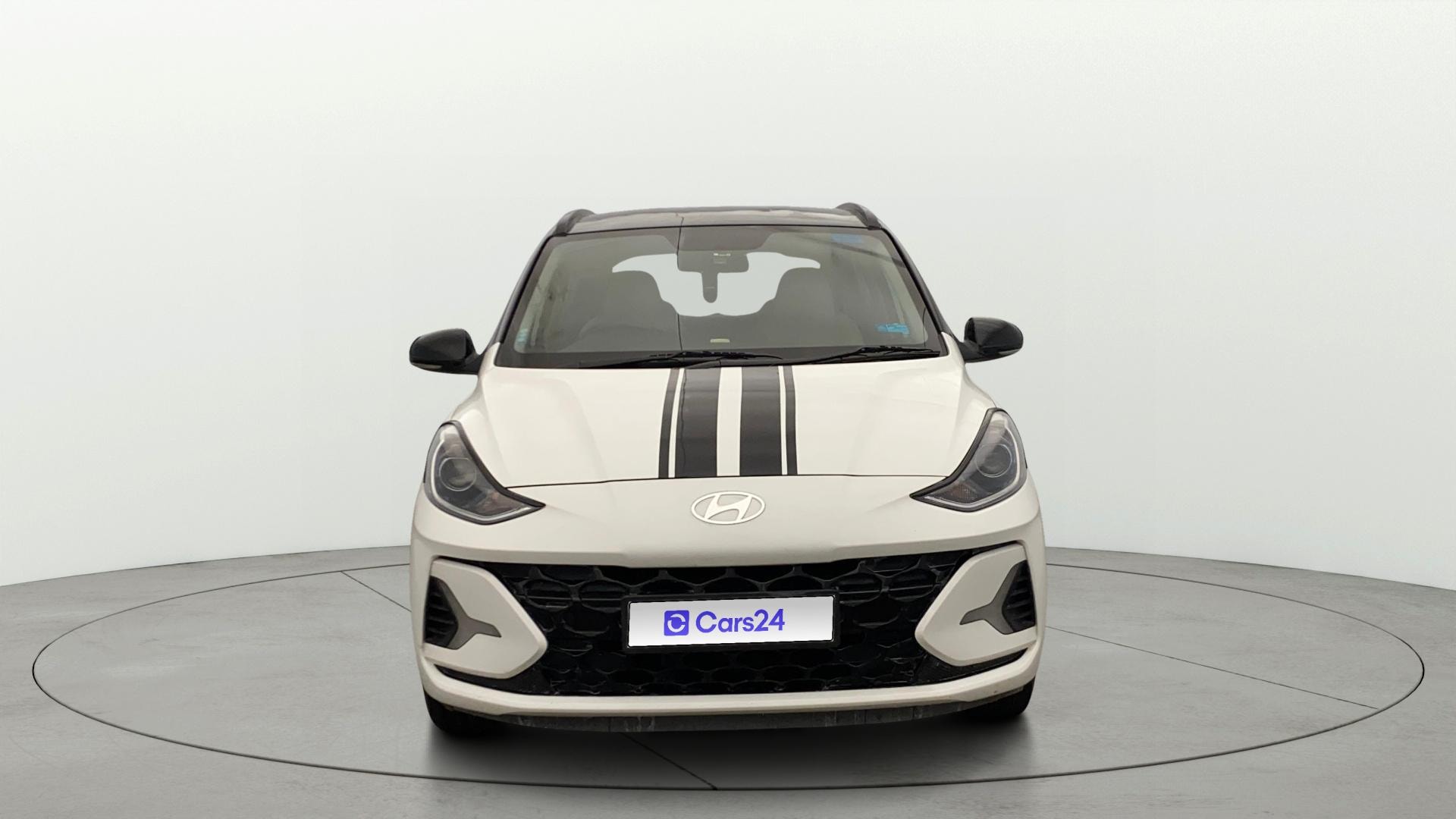 View 2023 Hyundai Grand i10 Nios Sportz Petrol Dual Tone Image 1 Used 2023 Hyundai Grand i10 Nios Sportz Petrol Dual Tone Image 1
