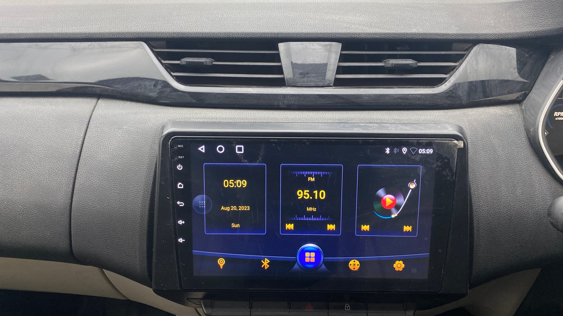 Used 2021 Renault Triber Used 2021 Renault Triber