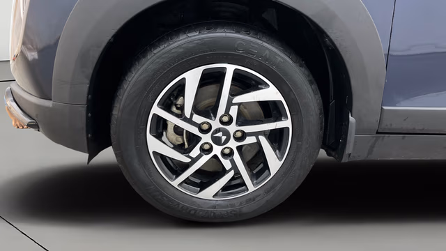 View Mahindra XUV 3XO Image 36 Used Mahindra XUV 3XO Image 36