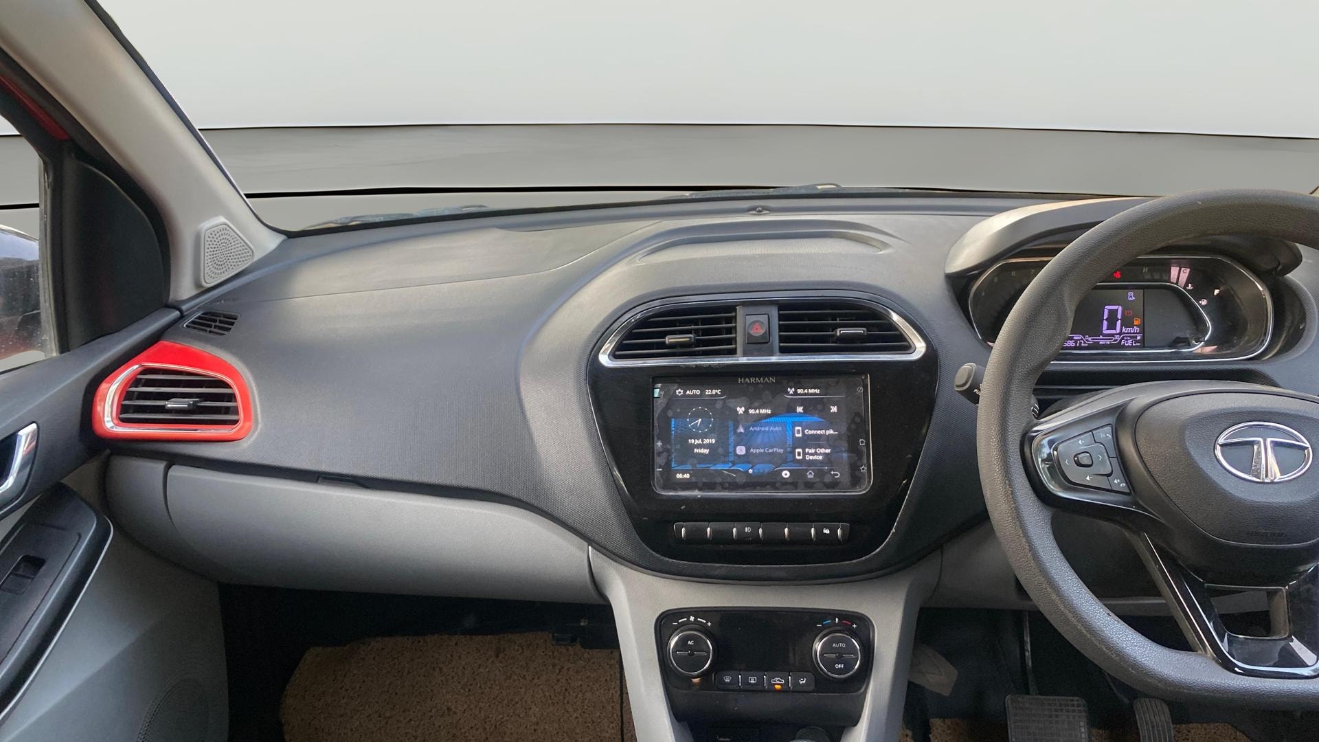 View 2021 Tata Tiago Revotorq XB Image 18 Used 2021 Tata Tiago Revotorq XB Image 18
