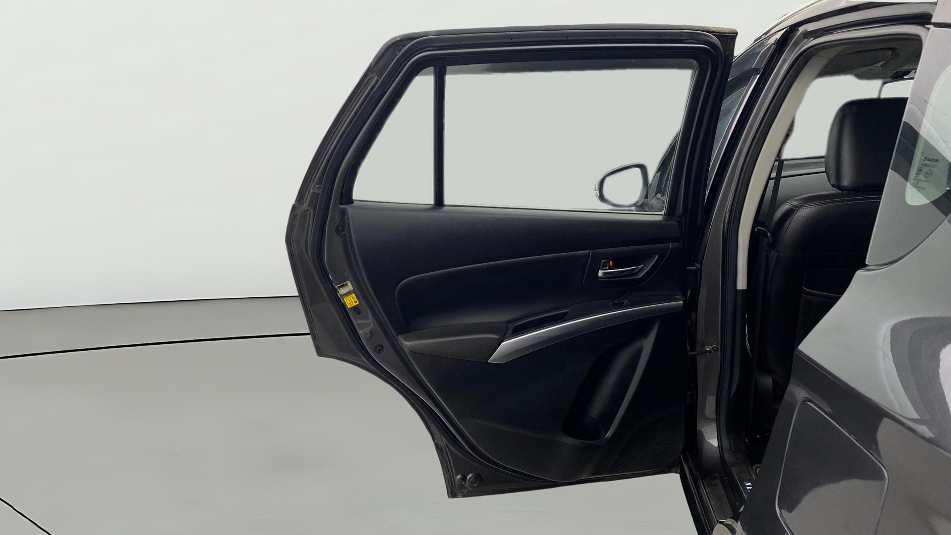 View 2018 Maruti Suzuki 1000 Base Variant Image 23 Used 2018 Maruti Suzuki 1000 Base Variant Image 23