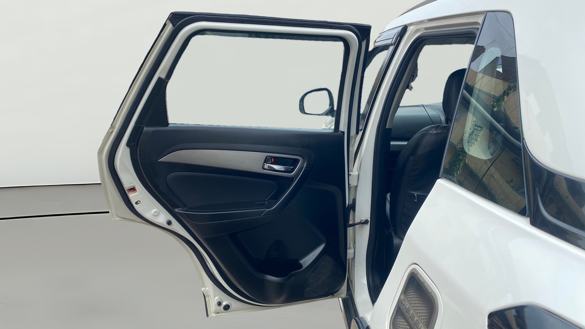 View 2018 Maruti Suzuki 1000 Base Variant Image 23 Used 2018 Maruti Suzuki 1000 Base Variant Image 23
