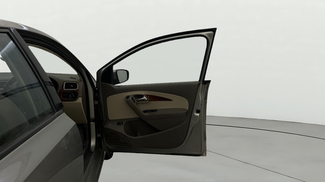 View Skoda Rapid Image 43 Used Skoda Rapid Image 43