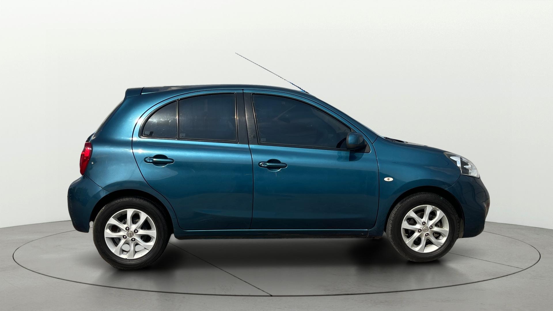 View 2014 Nissan Micra XV (CVT) Image 8 Used 2014 Nissan Micra XV (CVT) Image 8