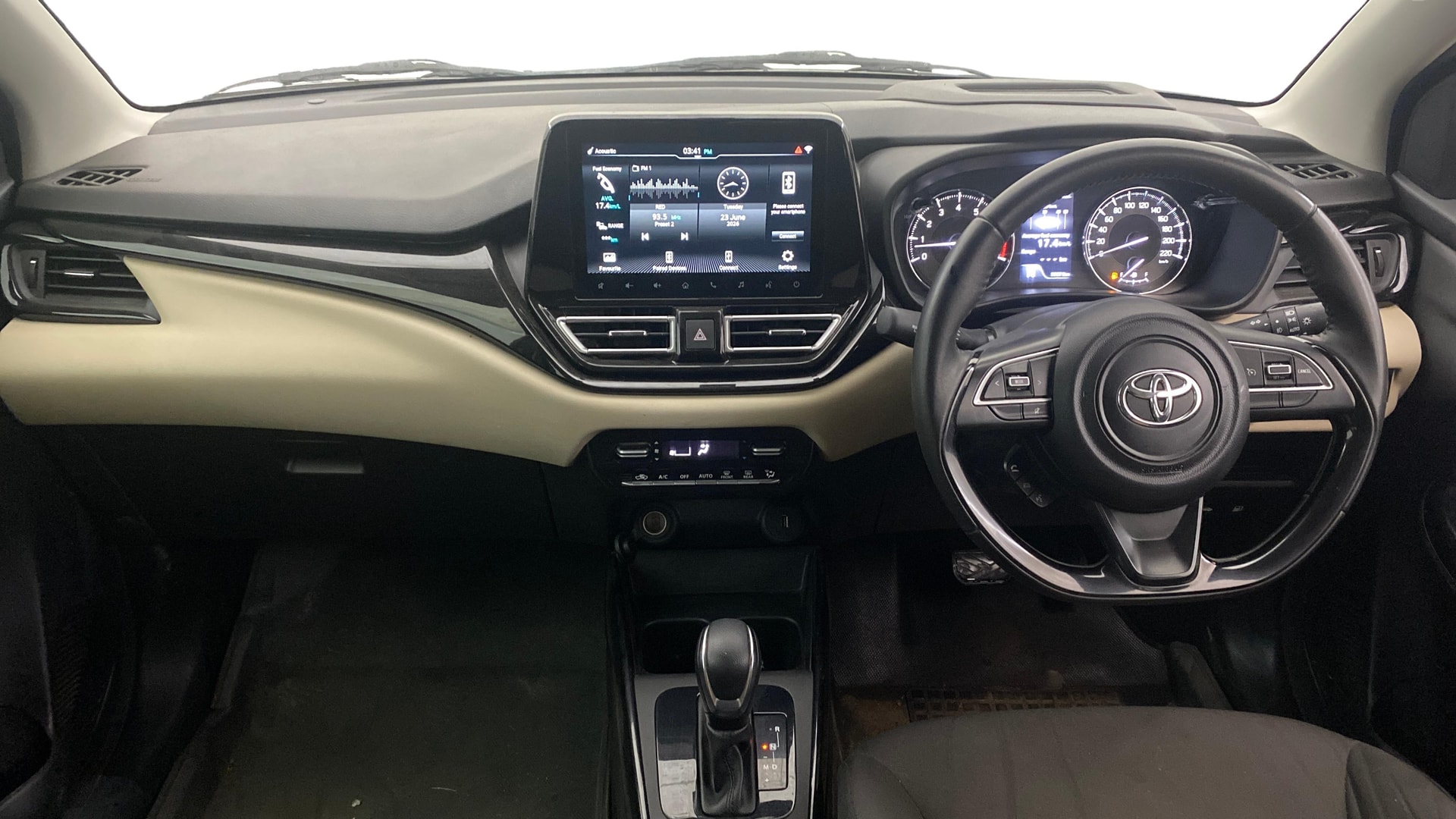 View 2023 Toyota Glanza V AMT Image 16 Used 2023 Toyota Glanza V AMT Image 16