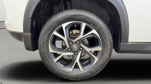 View Toyota Urban Cruiser Hyryder Image 25 Used Toyota Urban Cruiser Hyryder Image 25