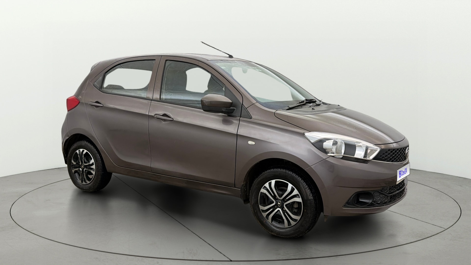 View 2019 Tata Tiago Revotorq XB Image 35 Used 2019 Tata Tiago Revotorq XB Image 35
