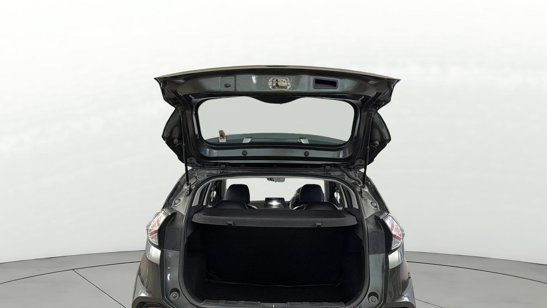 View 2021 Tata Nexon Revotron XE Image 16 Used 2021 Tata Nexon Revotron XE Image 16