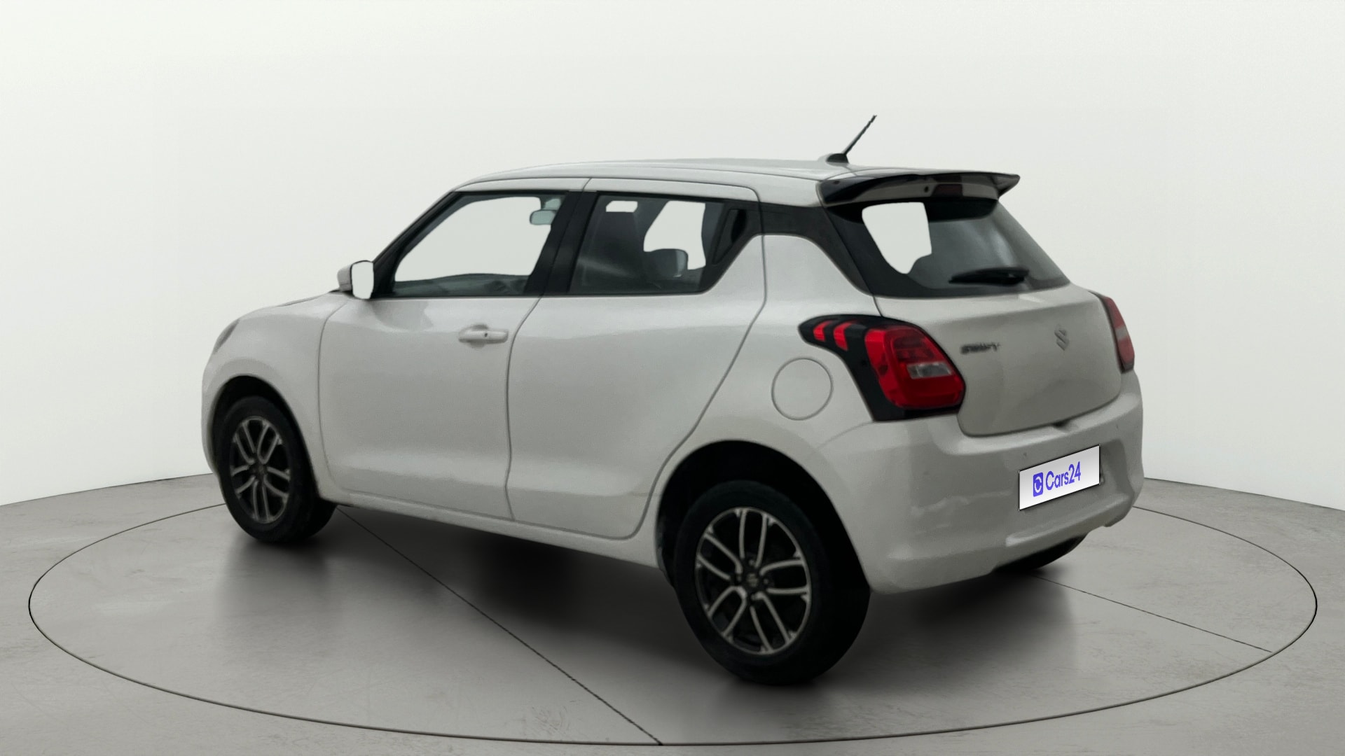 View 2018 Maruti Suzuki 1000 Base Variant Image 2 Used 2018 Maruti Suzuki 1000 Base Variant Image 2