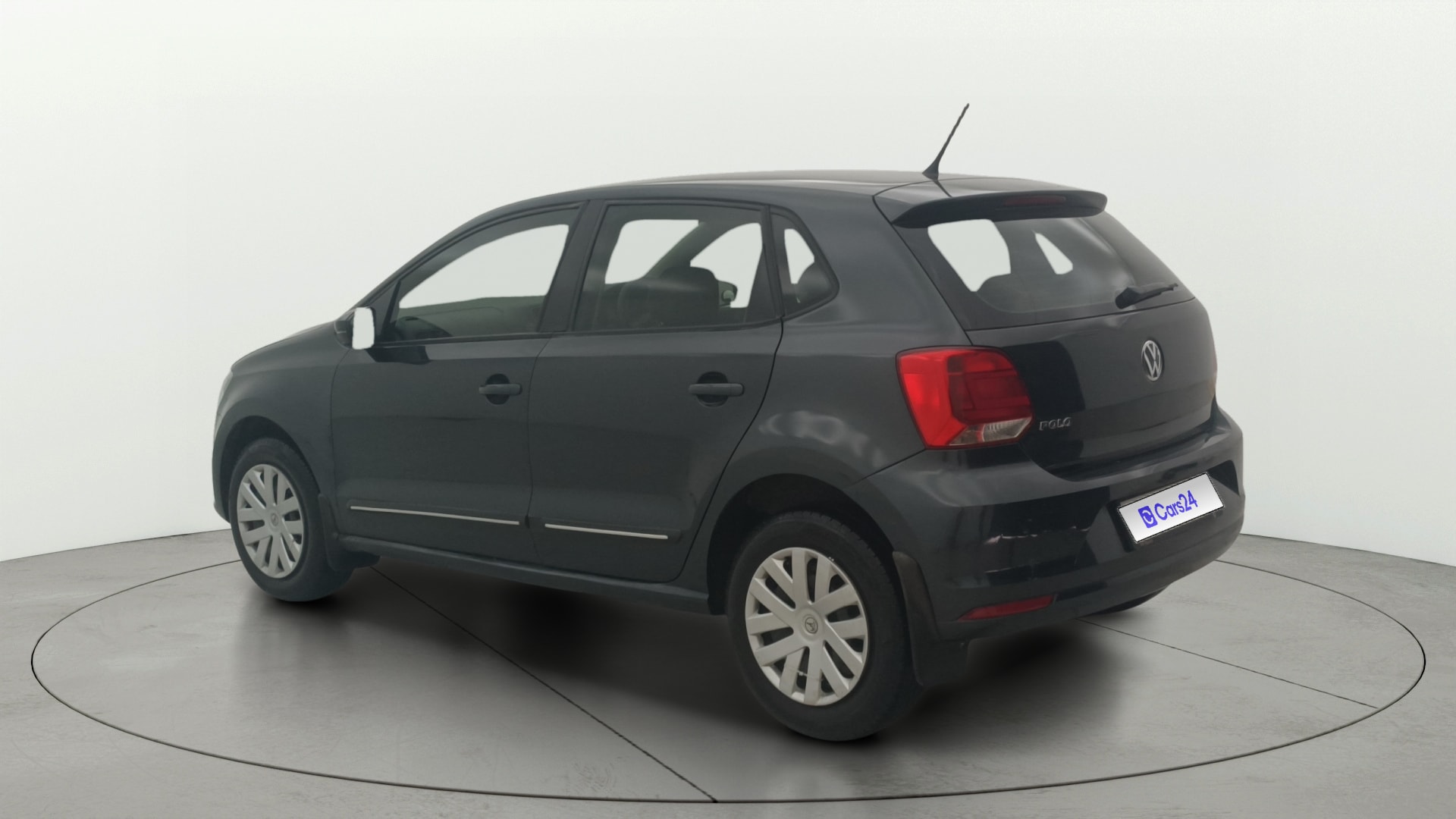 View 2018 Volkswagen Polo 1.0 L MPI Comfortline Petrol BS IV Image 2 Used 2018 Volkswagen Polo 1.0 L MPI Comfortline Petrol BS IV Image 2