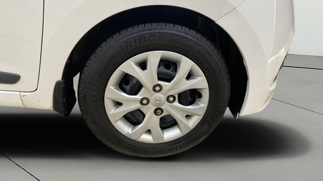View Hyundai Grand i10 Image 40 Used Hyundai Grand i10 Image 40
