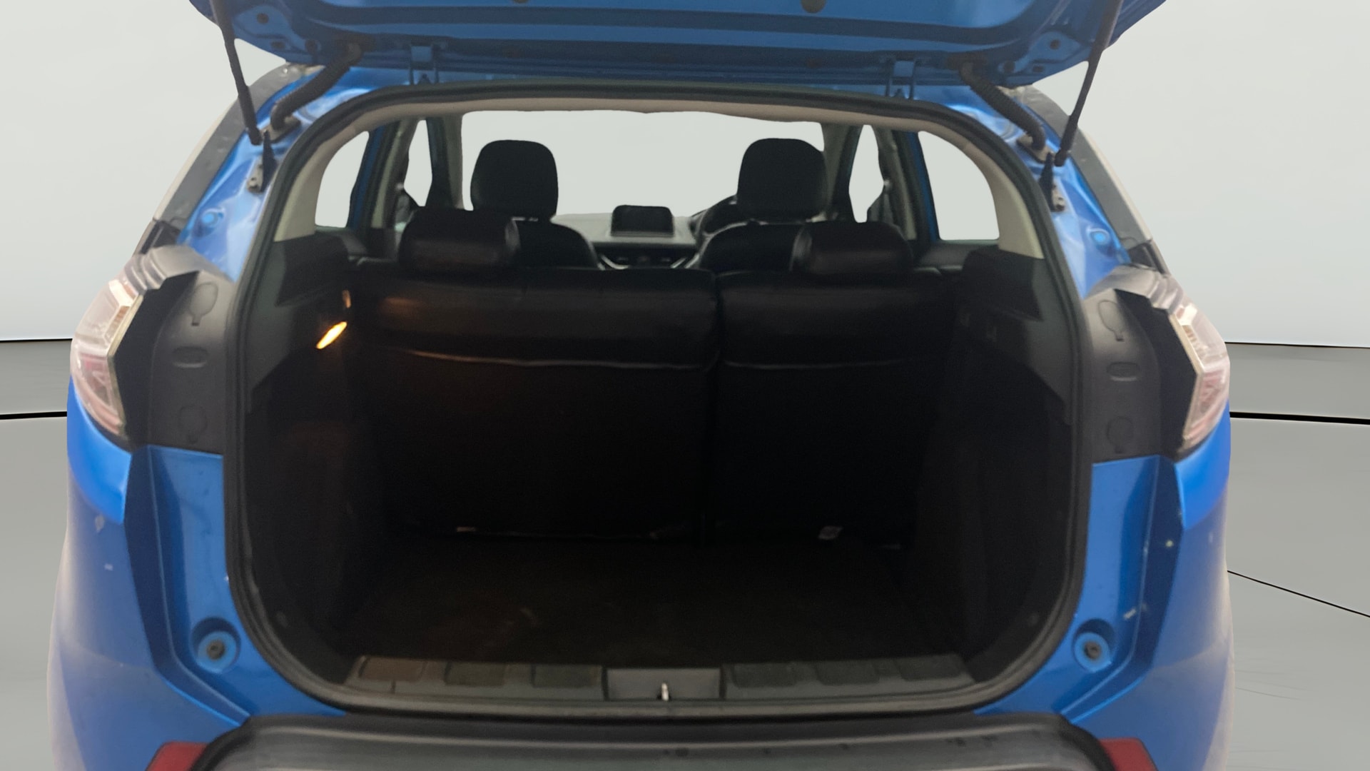 View 2018 Tata Nexon Revotron XE Image 38 Used 2018 Tata Nexon Revotron XE Image 38