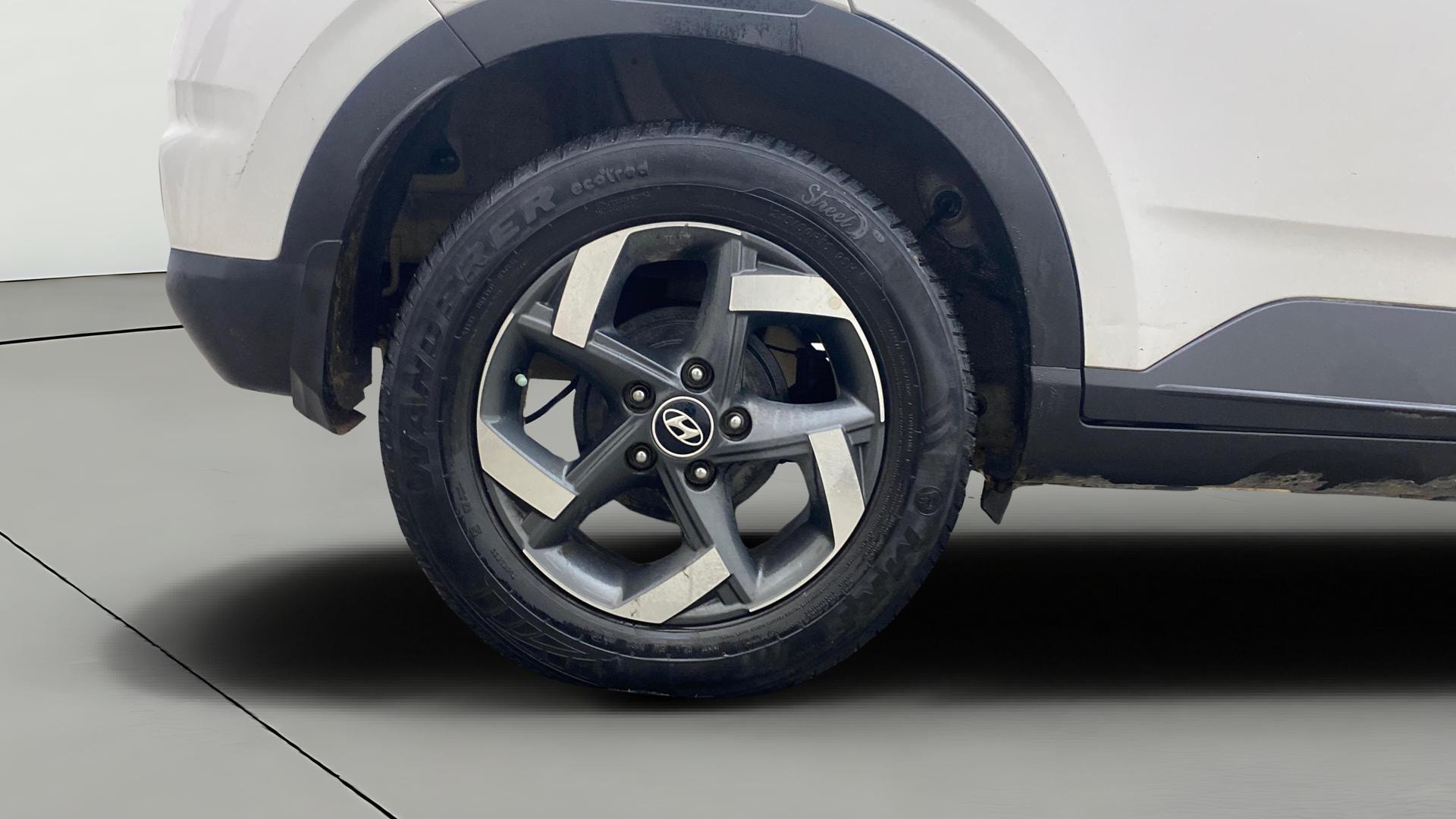 View 2019 Hyundai Venue E 1.2 Petrol BS IV Image 25 Used 2019 Hyundai Venue E 1.2 Petrol BS IV Image 25