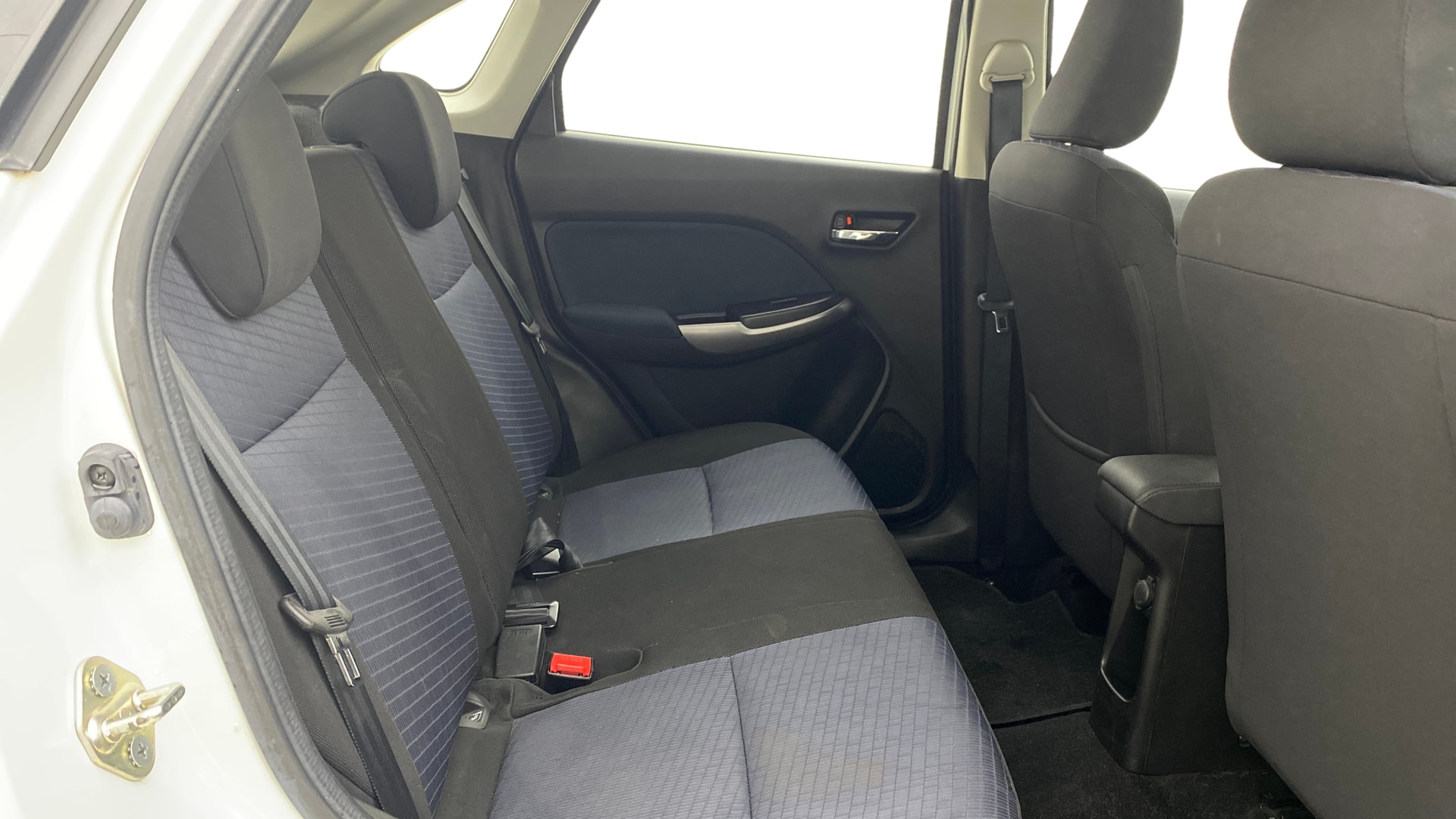 View 2022 Maruti Suzuki 1000 Base Variant Image 28 Used 2022 Maruti Suzuki 1000 Base Variant Image 28