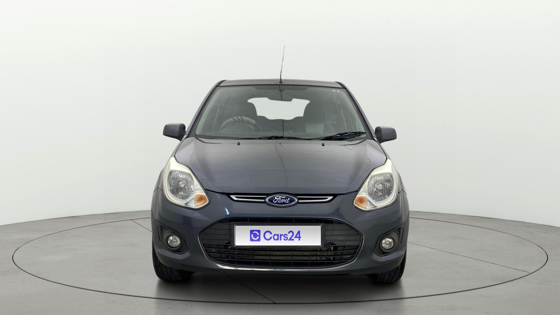 View 2015 Ford Figo 1.2P Ambiente MT BS IV Image 1 Used 2015 Ford Figo 1.2P Ambiente MT BS IV Image 1