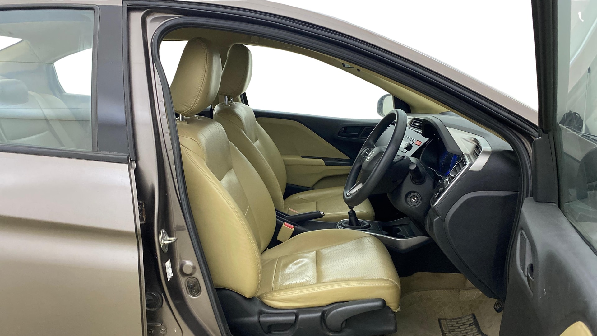 View 2014 Honda City ZX MT Diesel Anniversary Edition Image 26 Used 2014 Honda City ZX MT Diesel Anniversary Edition Image 26