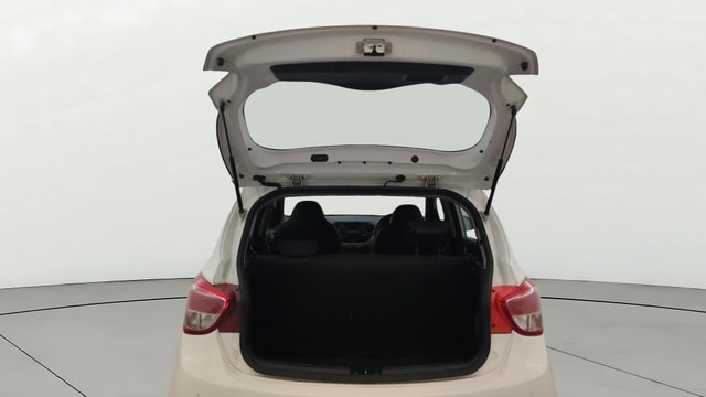 View Hyundai Grand i10 Image 16 Used Hyundai Grand i10 Image 16