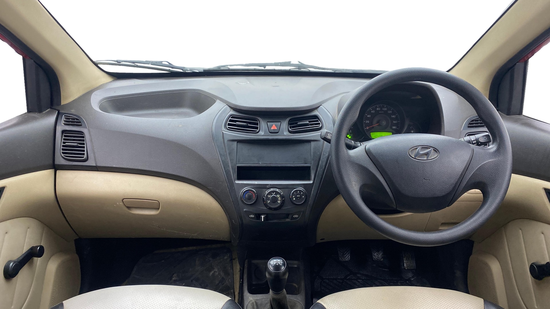 View 2015 Hyundai EON D-Lite Plus Image 15 Used 2015 Hyundai EON D-Lite Plus Image 15