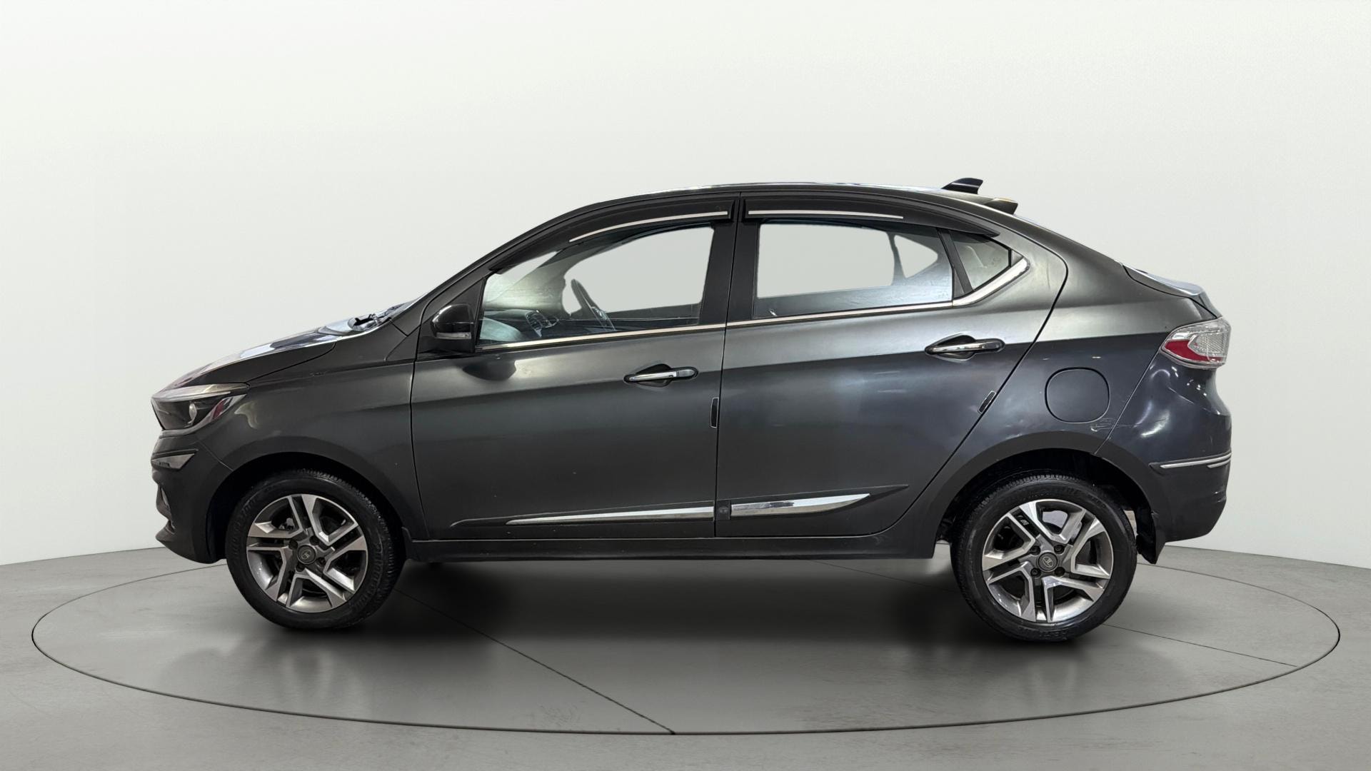 View 2023 Tata Tigor XE Diesel Image 25 Used 2023 Tata Tigor XE Diesel Image 25