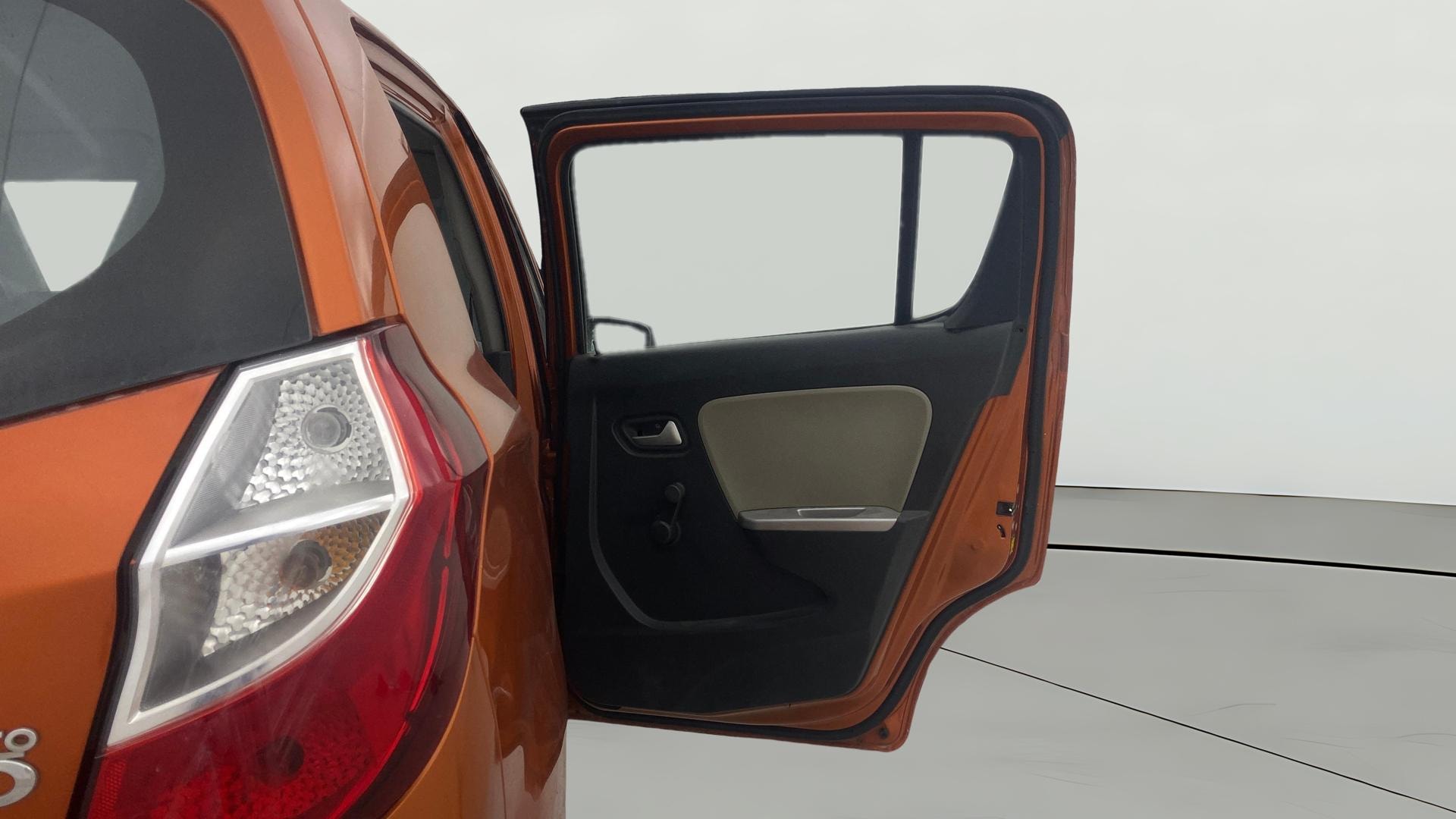 View 2018 Maruti Suzuki Alto K10 LX Image 7 Used 2018 Maruti Suzuki Alto K10 LX Image 7