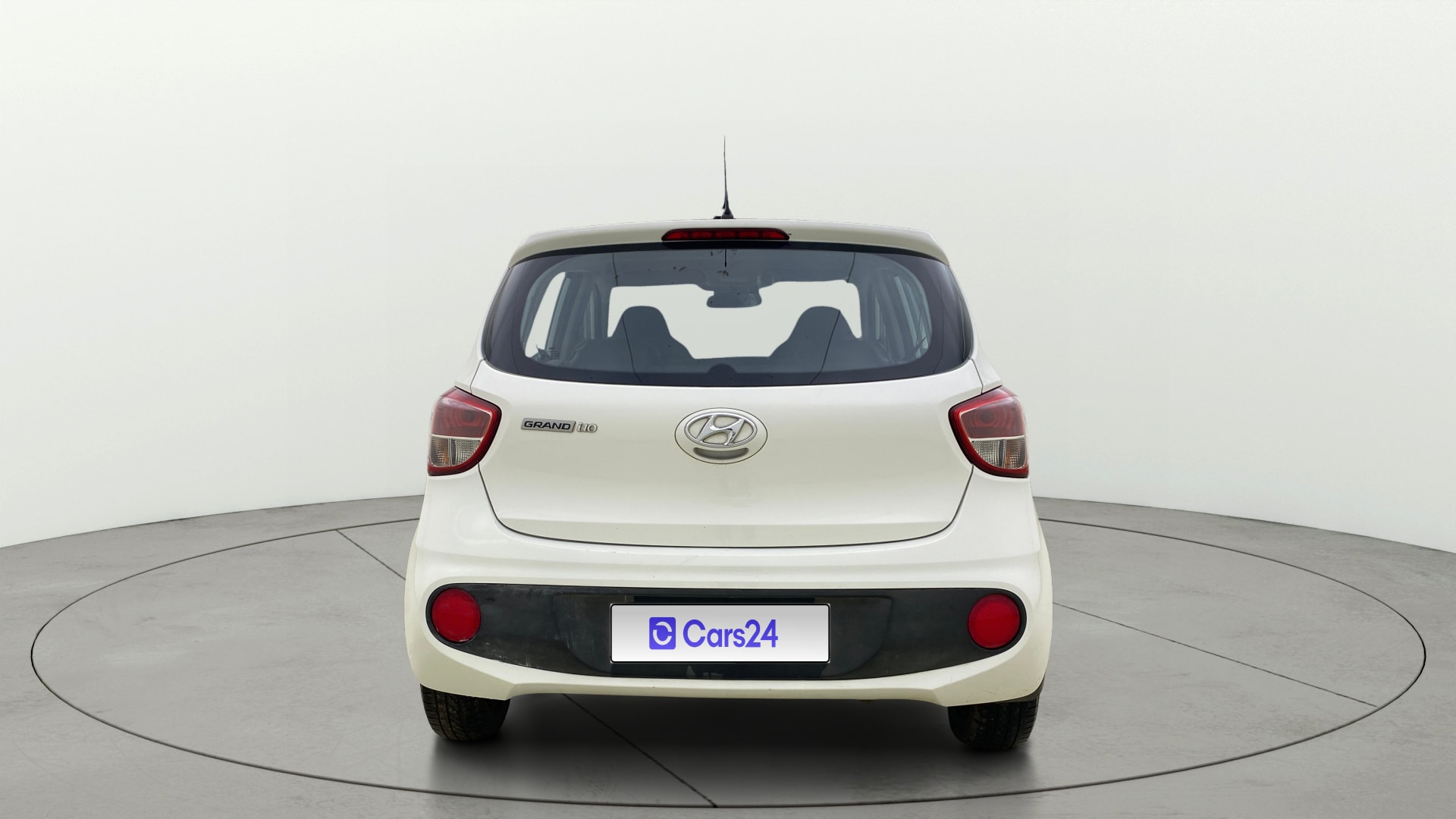 View 2018 Hyundai Grand i10 Magna 1.2 Kappa VTVT Image 39 Used 2018 Hyundai Grand i10 Magna 1.2 Kappa VTVT Image 39