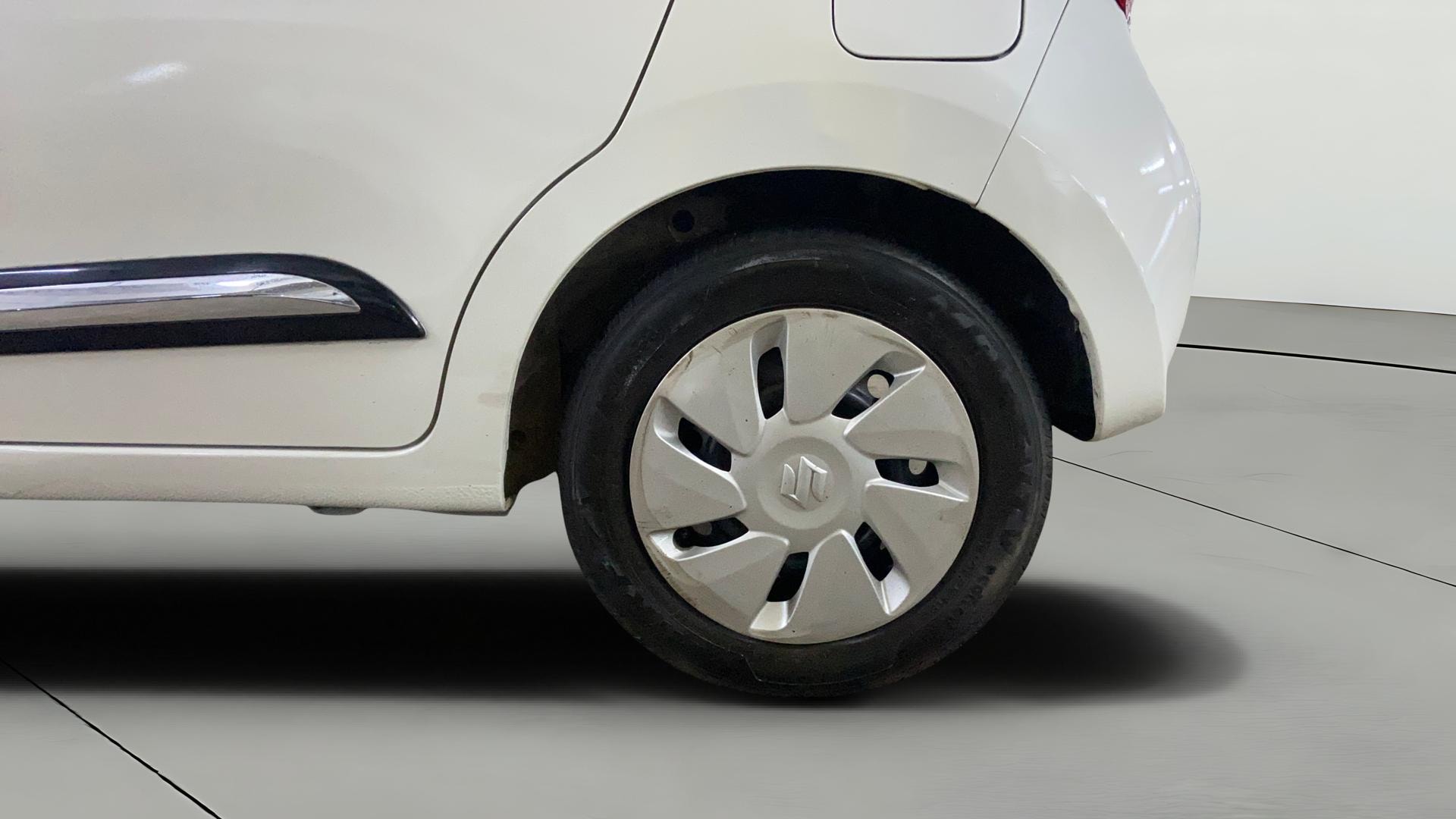 View 2019 Maruti Suzuki 1000 Base Variant Image 7 Used 2019 Maruti Suzuki 1000 Base Variant Image 7