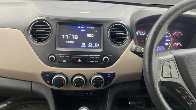 View Hyundai Grand i10 Image 17 Used Hyundai Grand i10 Image 17