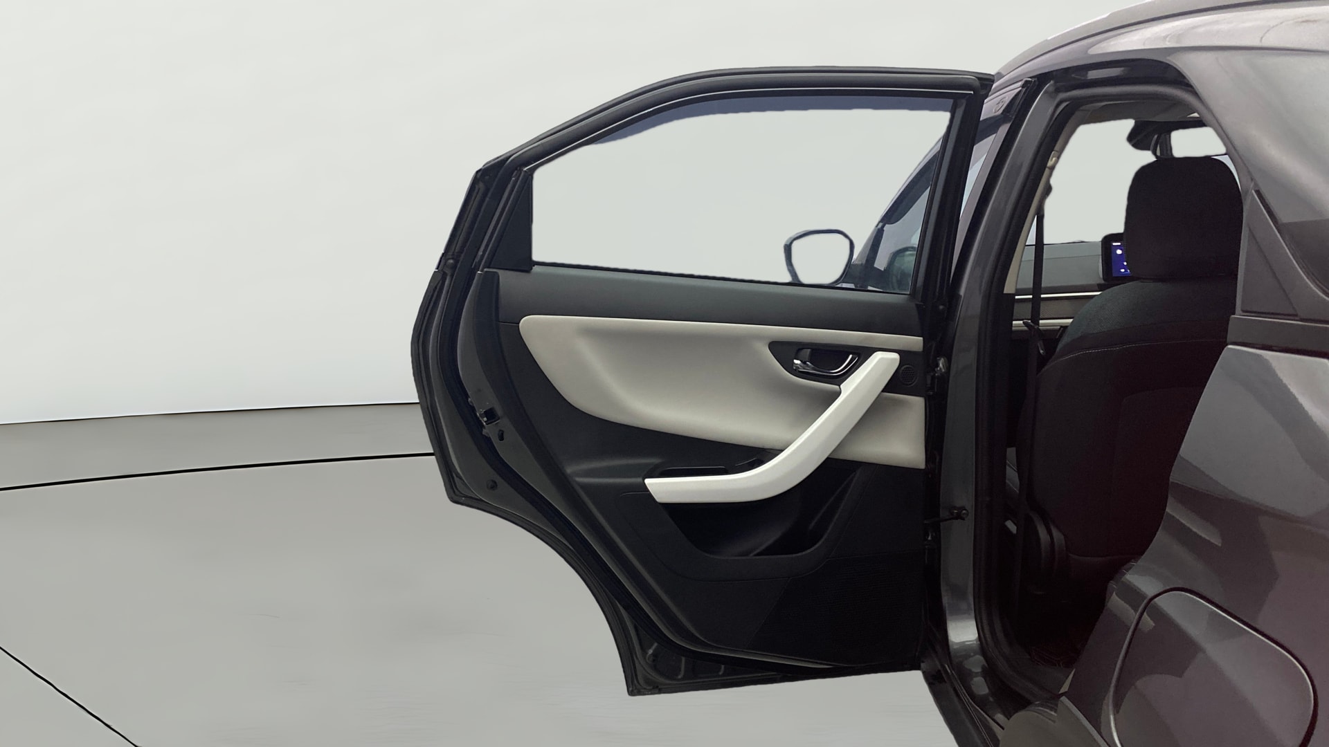 View 2023 Tata Nexon Revotron XE Image 23 Used 2023 Tata Nexon Revotron XE Image 23