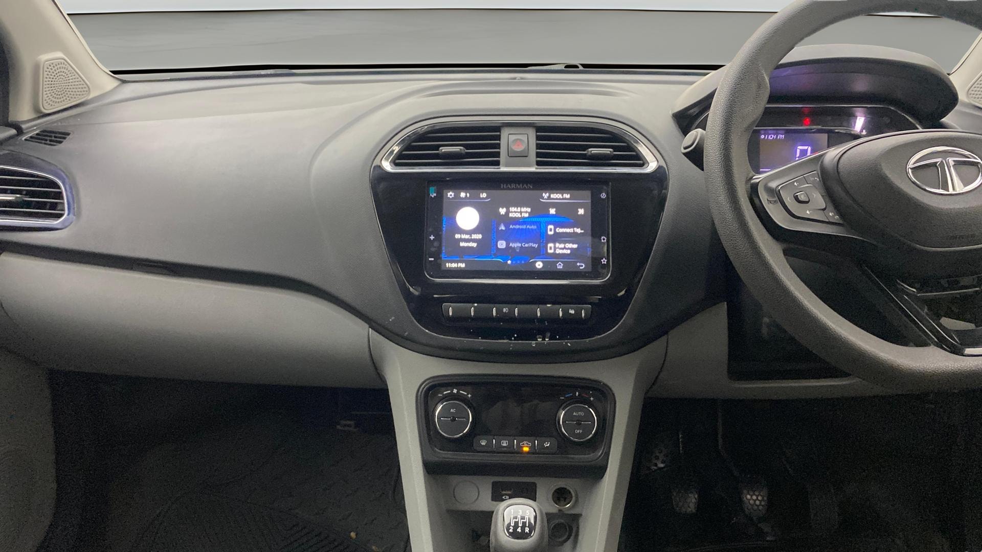 View 2021 Tata Tiago Revotorq XB Image 17 Used 2021 Tata Tiago Revotorq XB Image 17