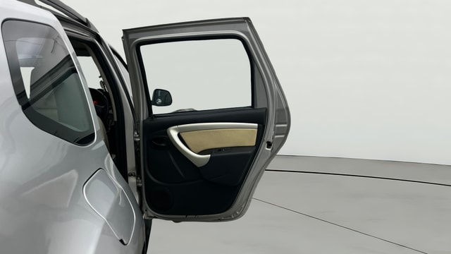 View Renault Duster Image 7 Used Renault Duster Image 7