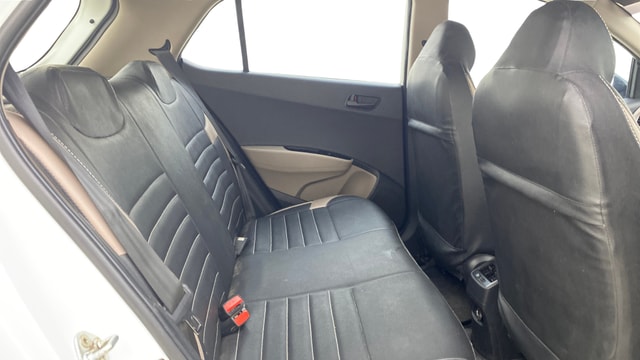 View Hyundai Grand i10 Image 28 Used Hyundai Grand i10 Image 28
