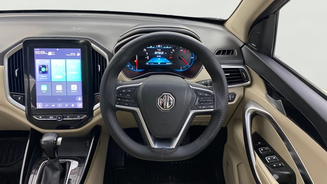 View MG Hector Image 13 Used MG Hector Image 13
